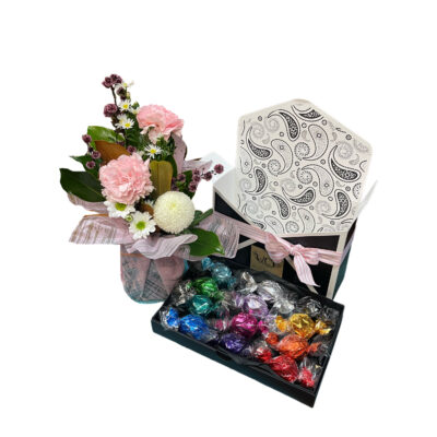 Blooms n' Chocs - Image 3